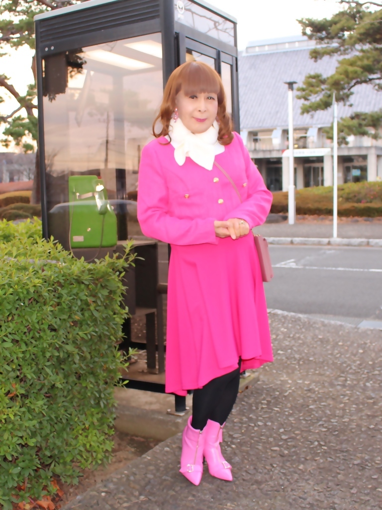 ピンクジャケットピンクスカートA(2)