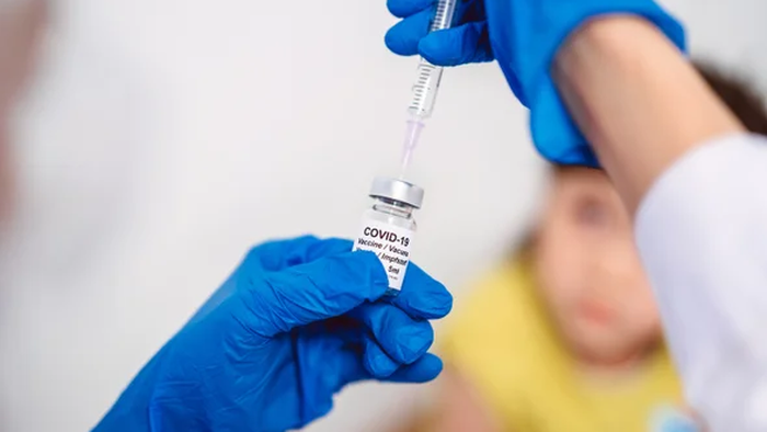 WHO、COVID ワクチンを健康な児童や若者には推奨しないとの見解を発表